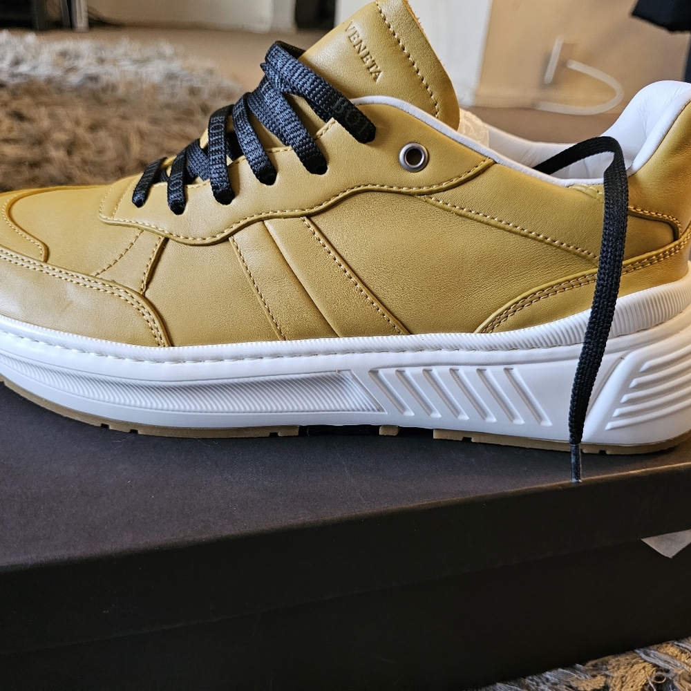 Bottega Veneta Yellow Sneakers - Picture 11 of 12
